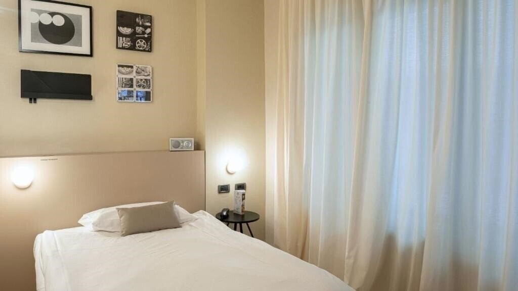 I Portici Hotel Bologna 4* суреті