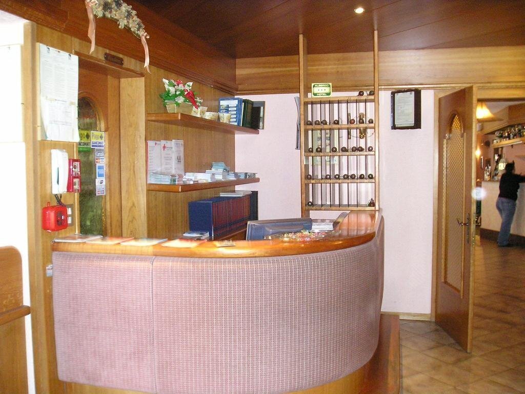 Adele 2* фотосуреті