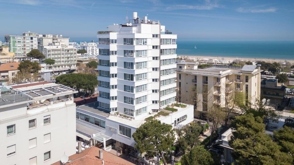 Cristallo (Riccione) 3* қонақ үйі