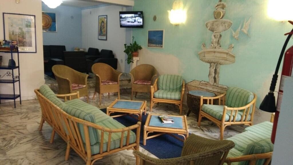 Фотография Villa Athena 3*