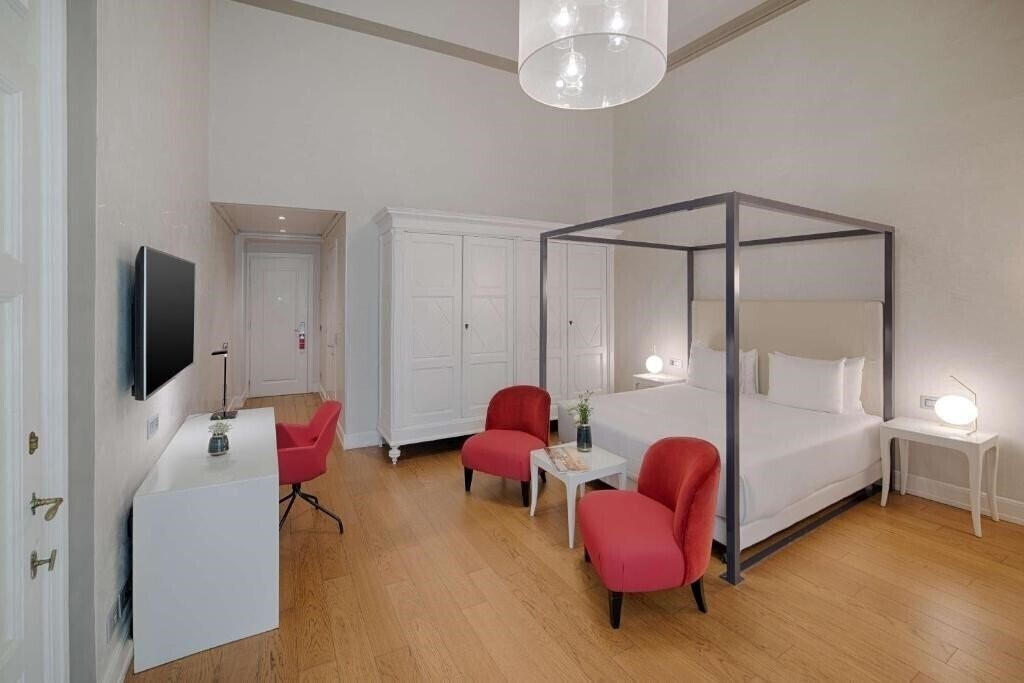 Картинка Nh Collection Firenze Porta Rossa 4*