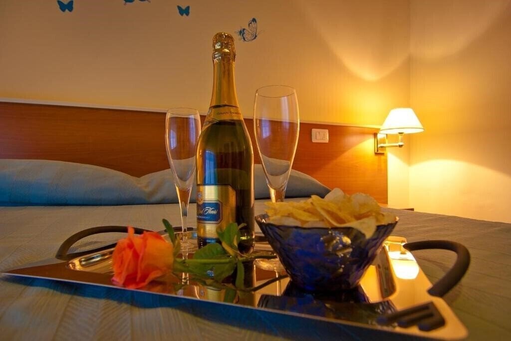 Mio Hotel Firenze (ex. Diva) 3* суреті