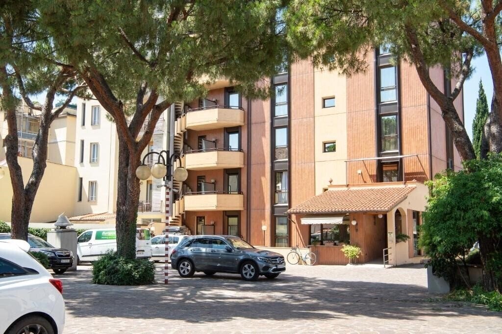 Grifone Hotel 4* қонақ үйі