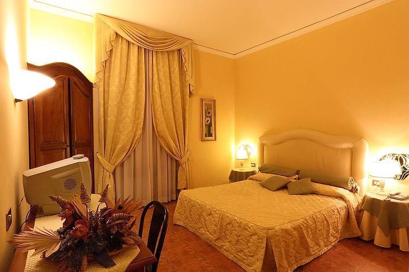 Alinari 3* суреті