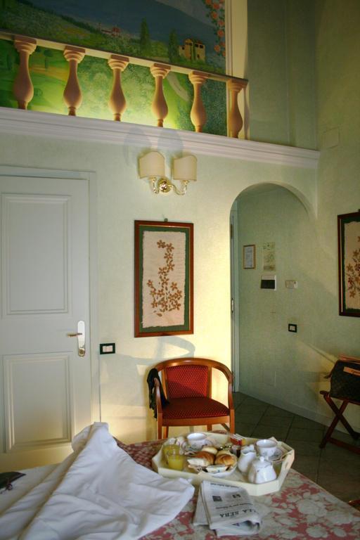 Картинка Rosary Garden 3*