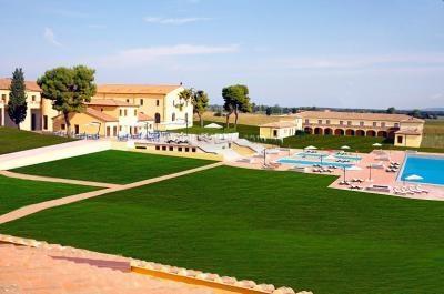 Фото Poggio all'Agnello Residential Resort Country & Beach 3*