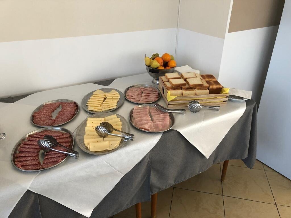 Отель Antonia 3*