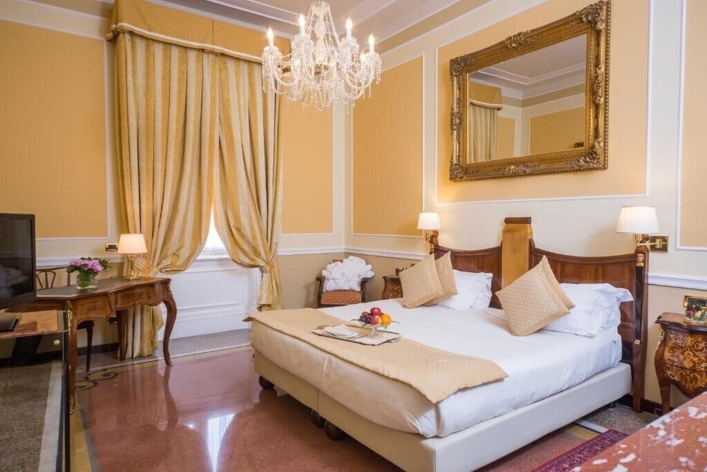Bristol Palace (Genova) 4* қонақ үйі