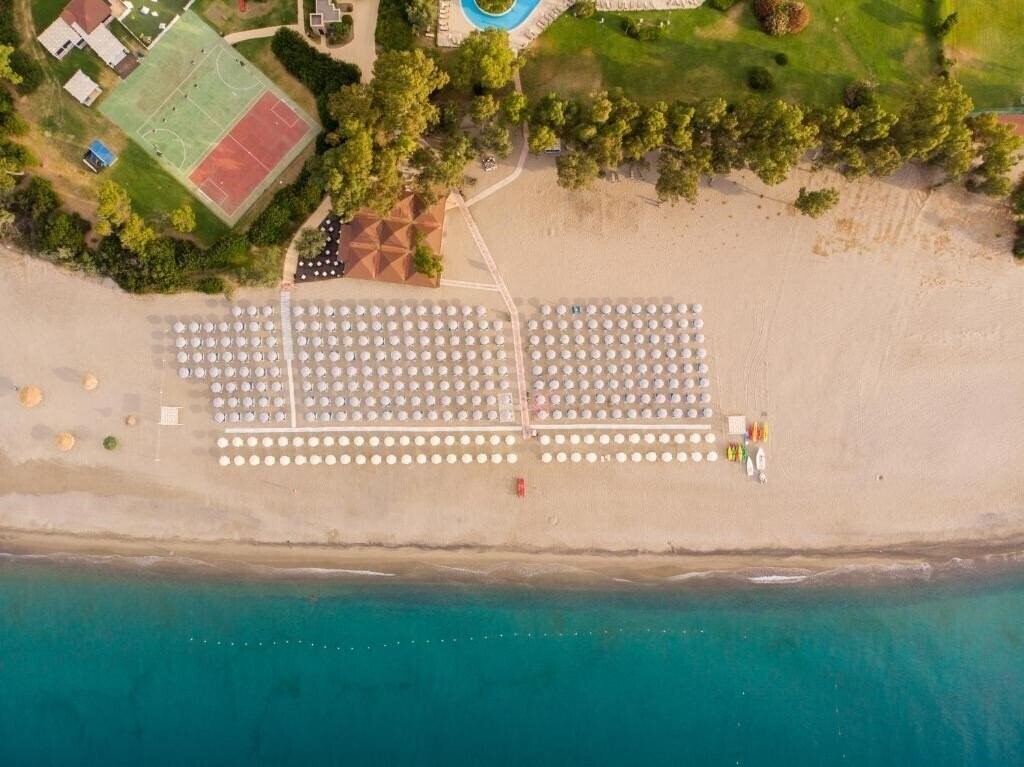 Отель VOI Floriana Resort 4*