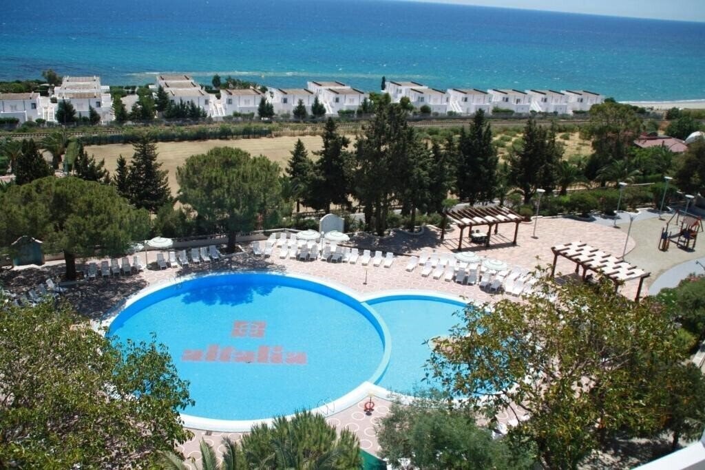 Village Club Altalia Hotel 4* қонақ үйі