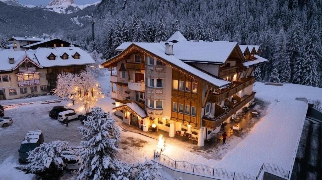 Отель Alpenhotel Panorama 3*