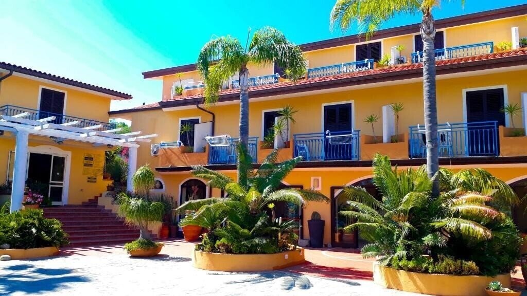 Фотография Grotticelle 3*