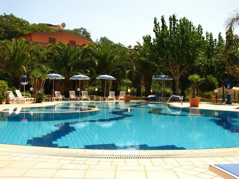 Фото Villaggio Old River 3*