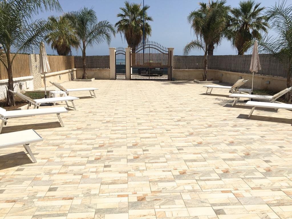 Отель Costa Del Sole 3*