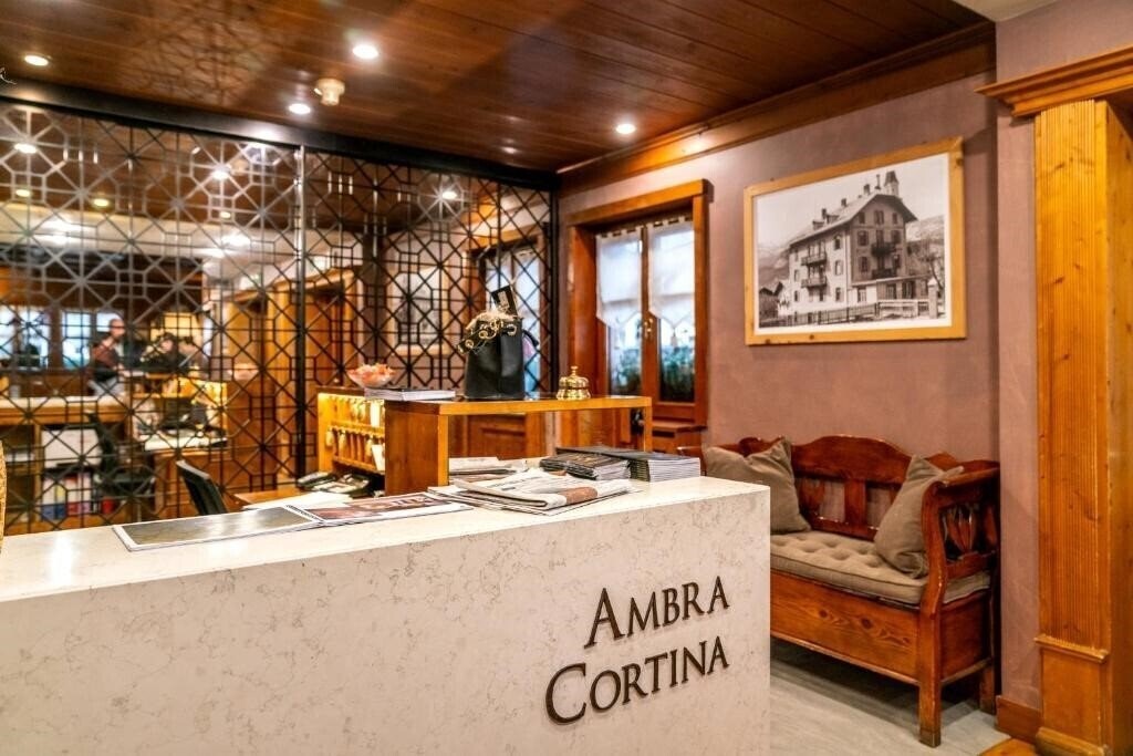 Фото Ambra Cortina Luxury & Fashion Hotel (ex. Hotel Ambra) 4*