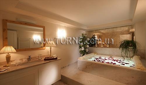 Sassongher 5* қонақ үйі