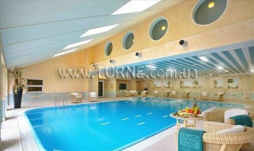 Отель Grand Hotel Courmaison 4*