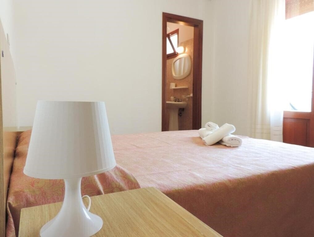 Saturno 2* қонақ үйі