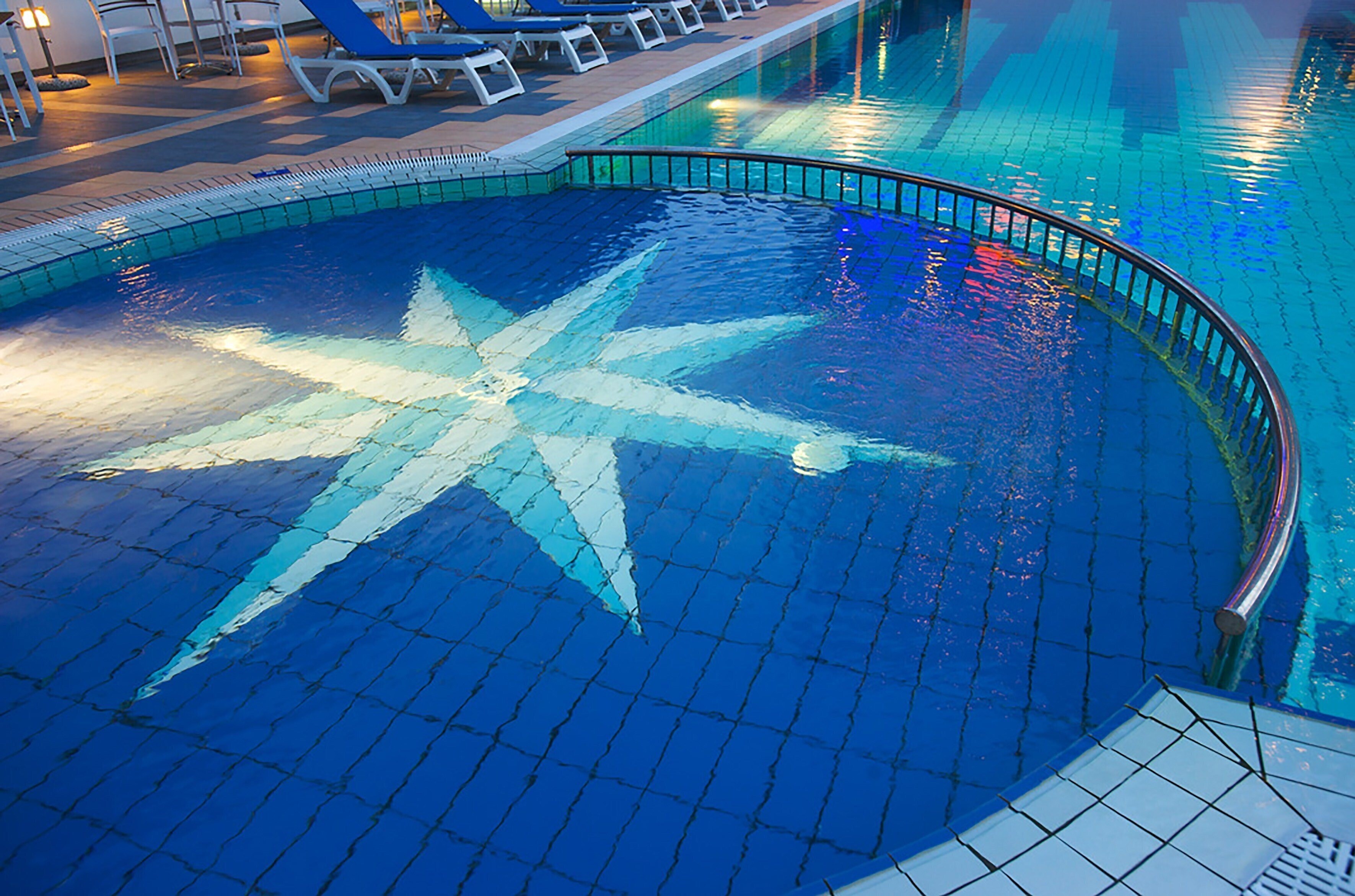 Luna 4* суреті