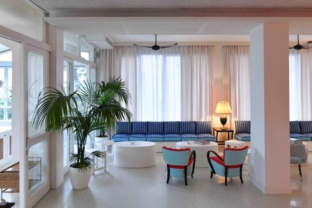 Majestic 4* суреті