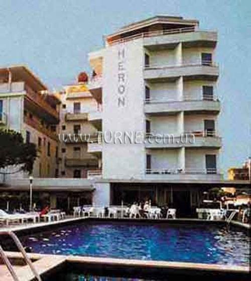 Heron 3* фотосуреті