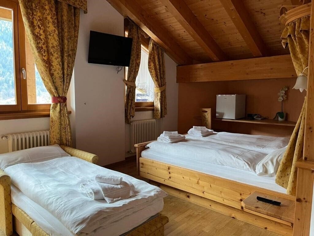 Garni Costa Verde 3* қонақ үйі