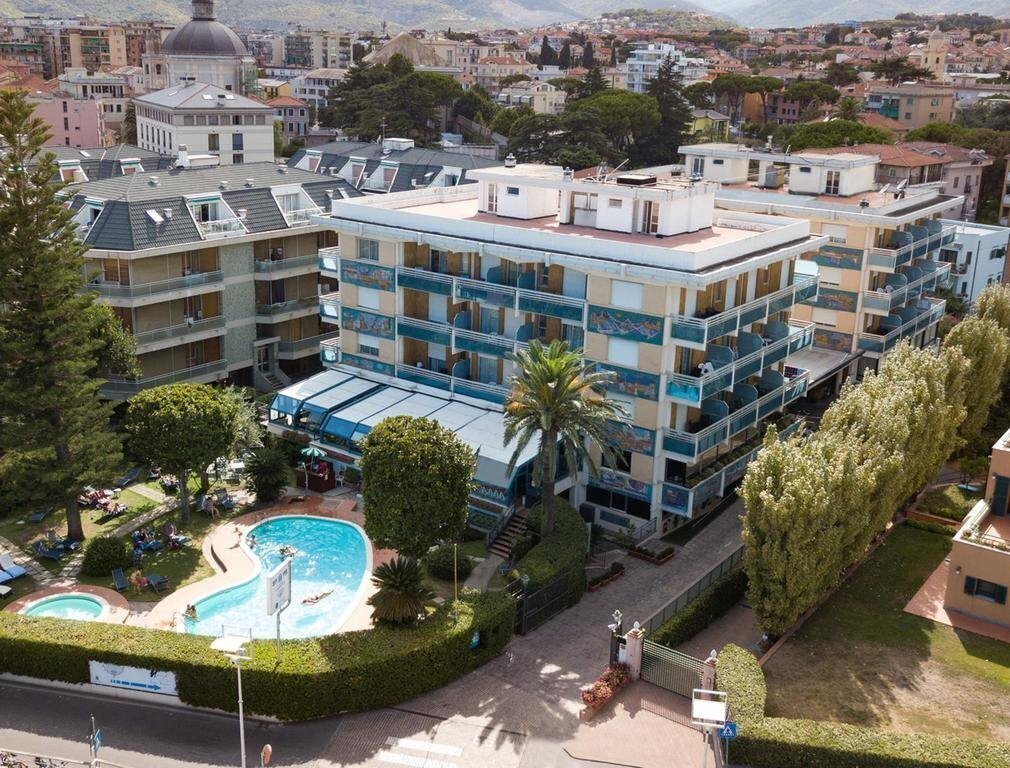 Отель Hotel Garden Lido Loano (ex. Grand Hotel Garden Lido) 4*