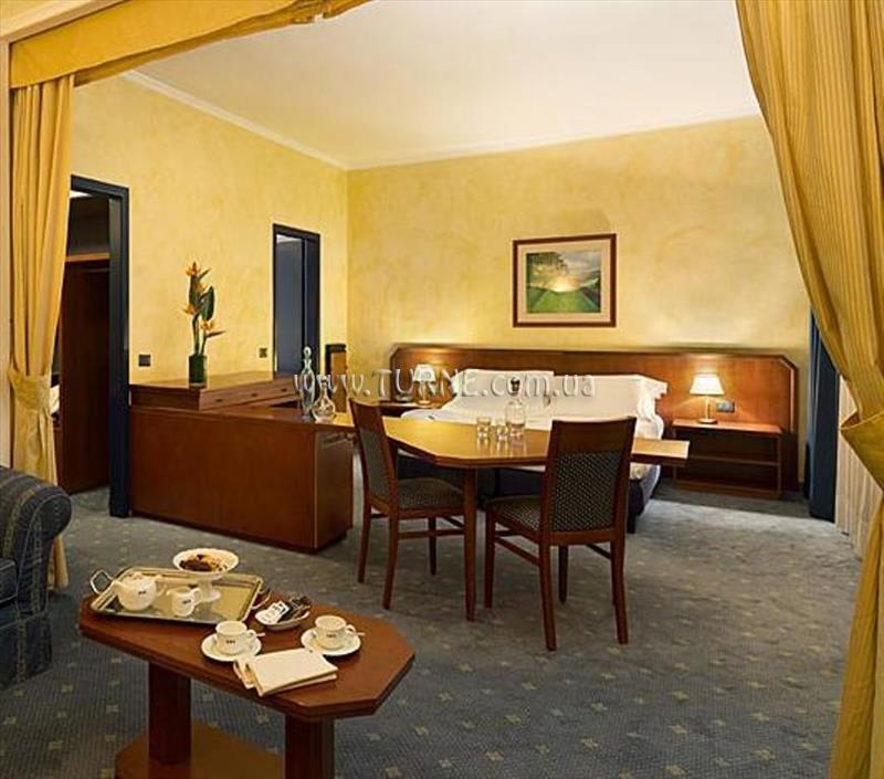 Una Hotel Brescia 4* суреті