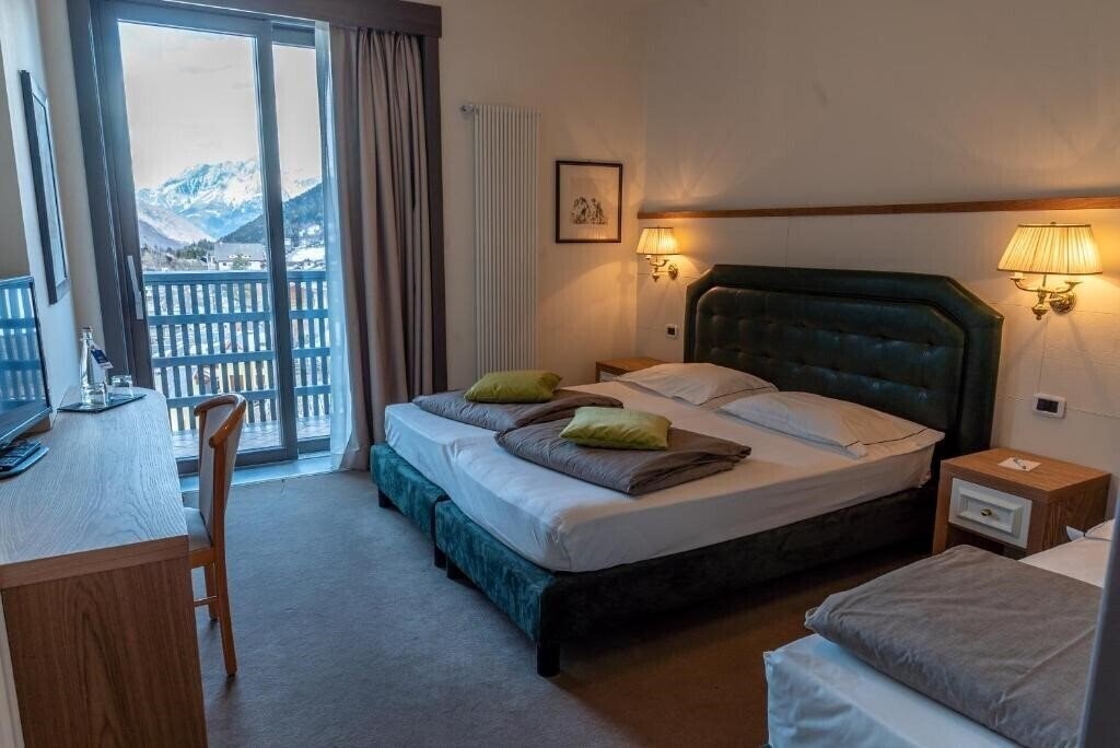 Фото Cristallo Wellness Hotel Aprica (ex. Cristallo Club, Cristallo Club & Wellness Hotel) 4*