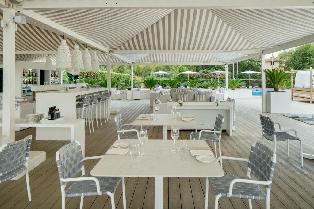 Una Hotel Forte Dei Marmi 4* суреті