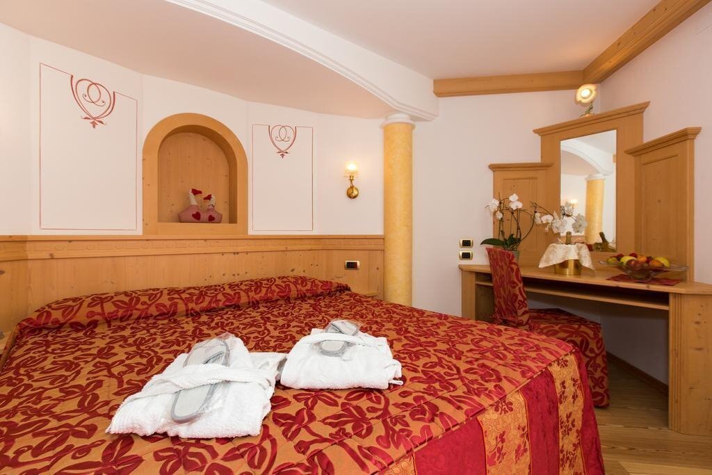 Cristina 4* суреті