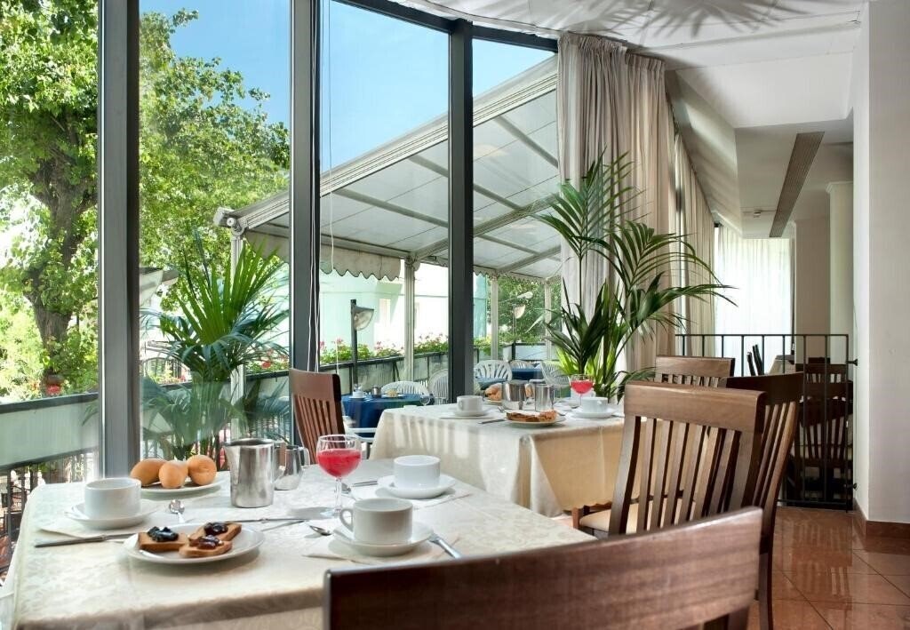 Фотография Madison Hotel (Gabicce Mare) 3*