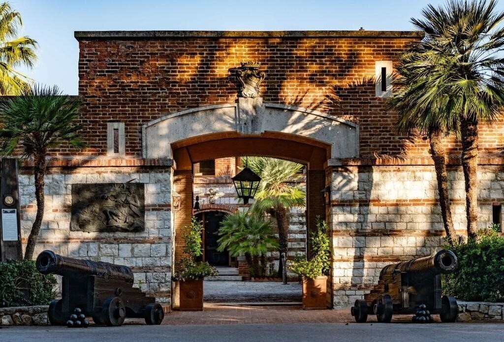 Fortino Napoleonico Hotel Portonovo 4* қонақ үйі
