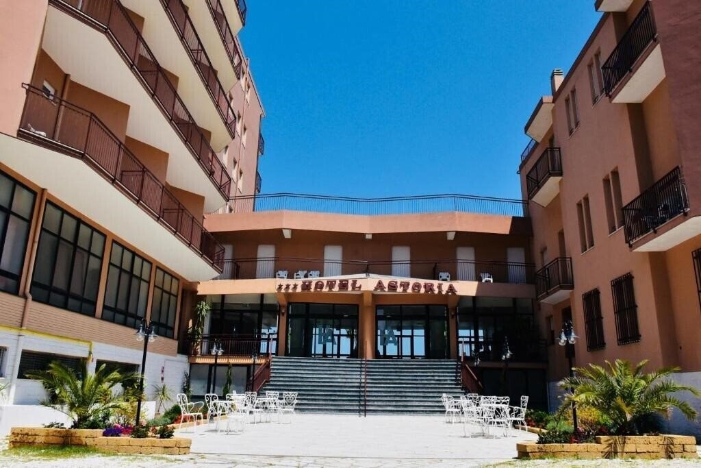 Astoria Hotel (Pesaro) 3* қонақ үйі