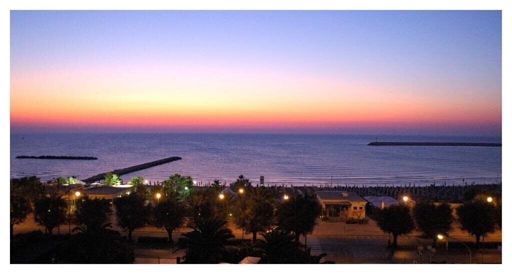 Il Timone Hotel (Porto San Giorgio) 4* қонақ үйі