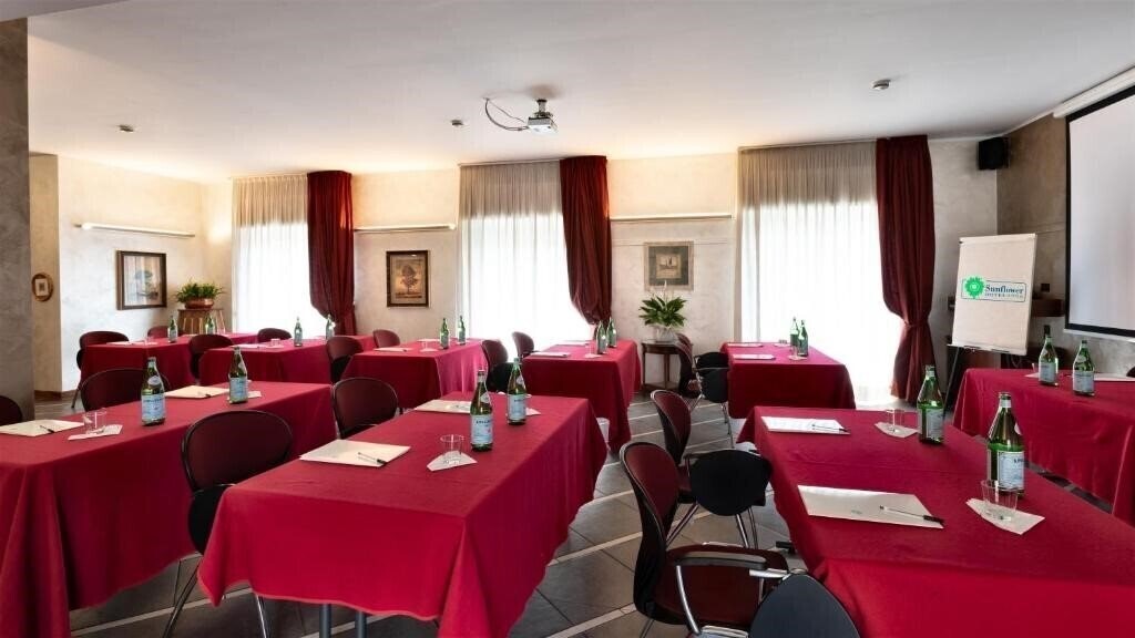 Картинка Sunflower Hotel 4*