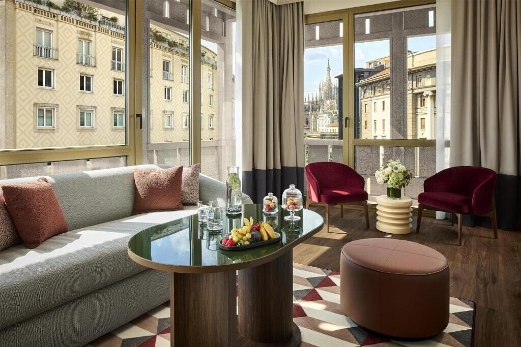 Отель NH Collection Milano President 5*