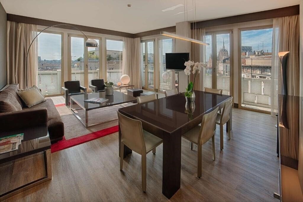 Nh Collection Milano President 5* қонақ үйі