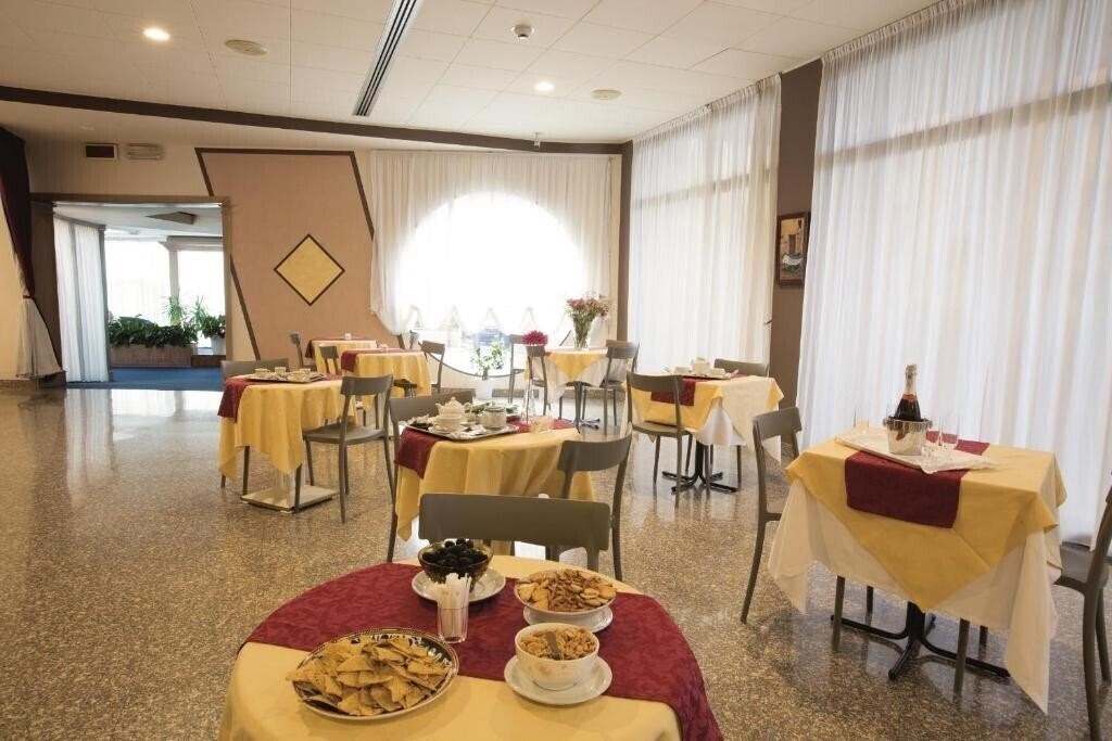 Изображение IH Hotel Milano St John 4*
