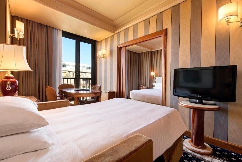 Картинка Capitol Hotel 4*