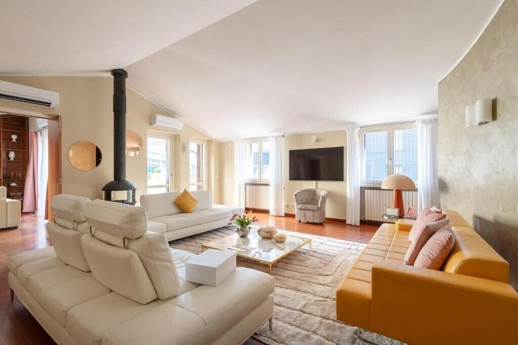 Картинка Heart Milan Apartments San Sepolcro Duomo 5*