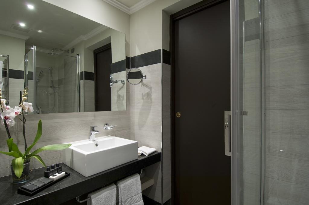 Изображение Hotel De La Ville 4*