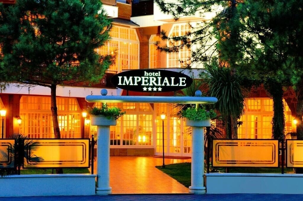Imperiale Milano Marittima 4* суреті