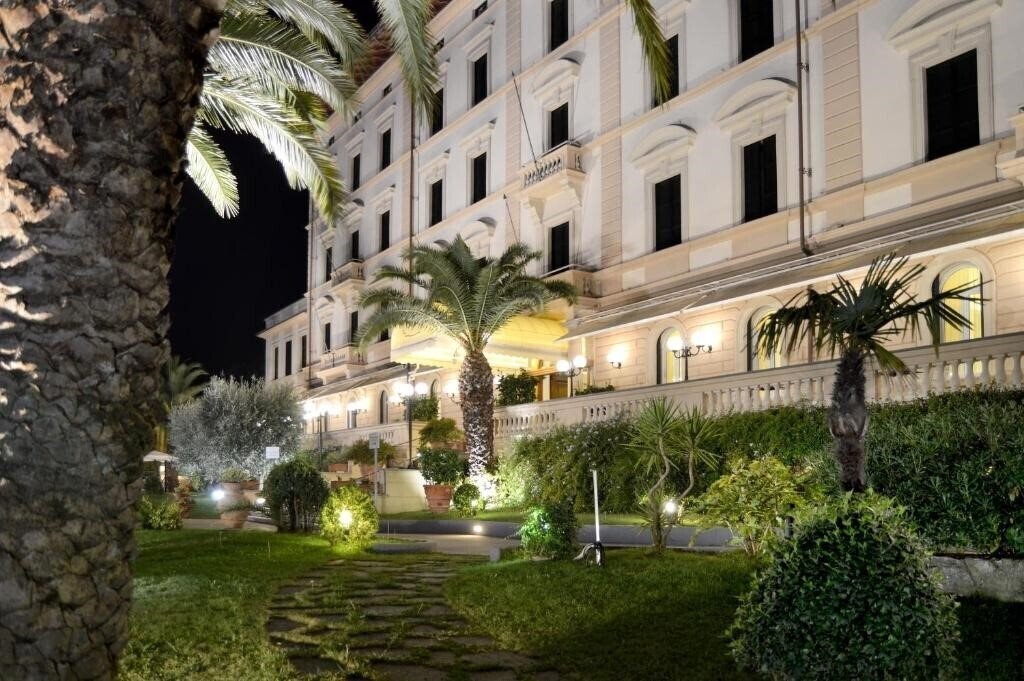 Картинка Grand Hotel Vittoria 4*