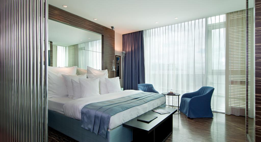 Romeo 5* суреті