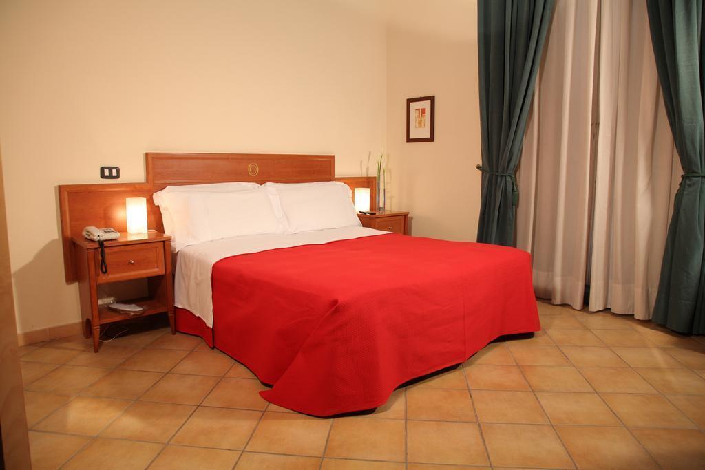 Caravaggio Hotel 3* фотосуреті