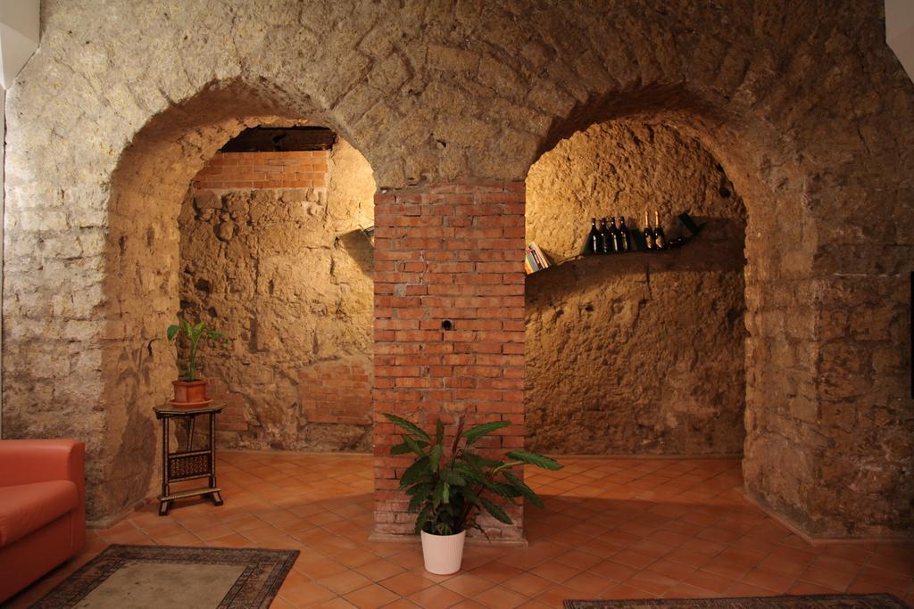 Caravaggio Hotel 3* қонақ үйі