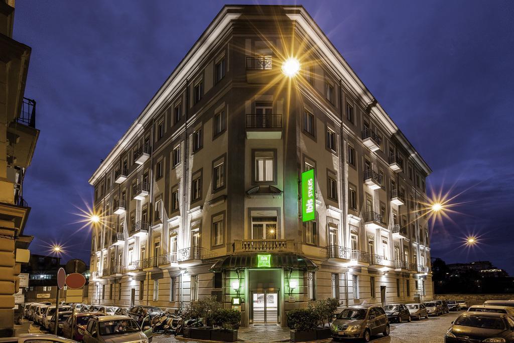 Hotel Ibis Styles Napoli Garibaldi 3* қонақ үйі