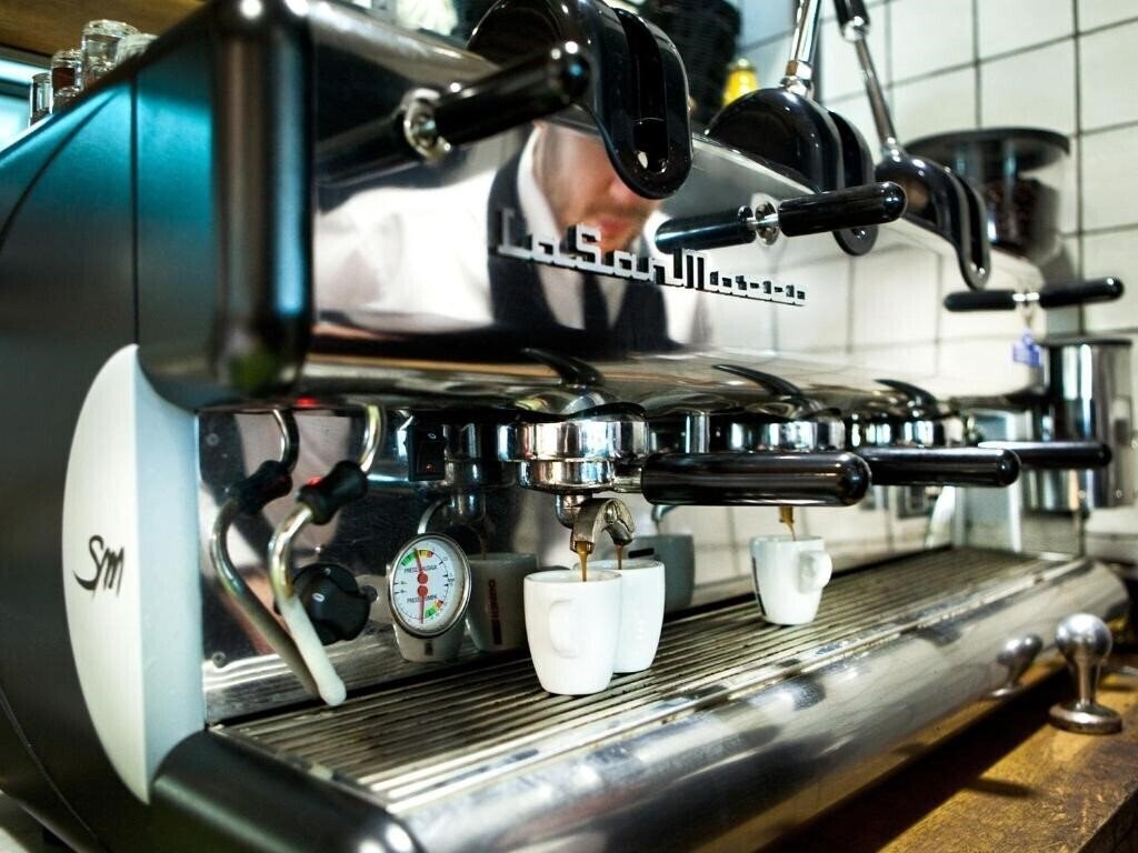 Stelle Hotel The Businest 3* фотосуреті