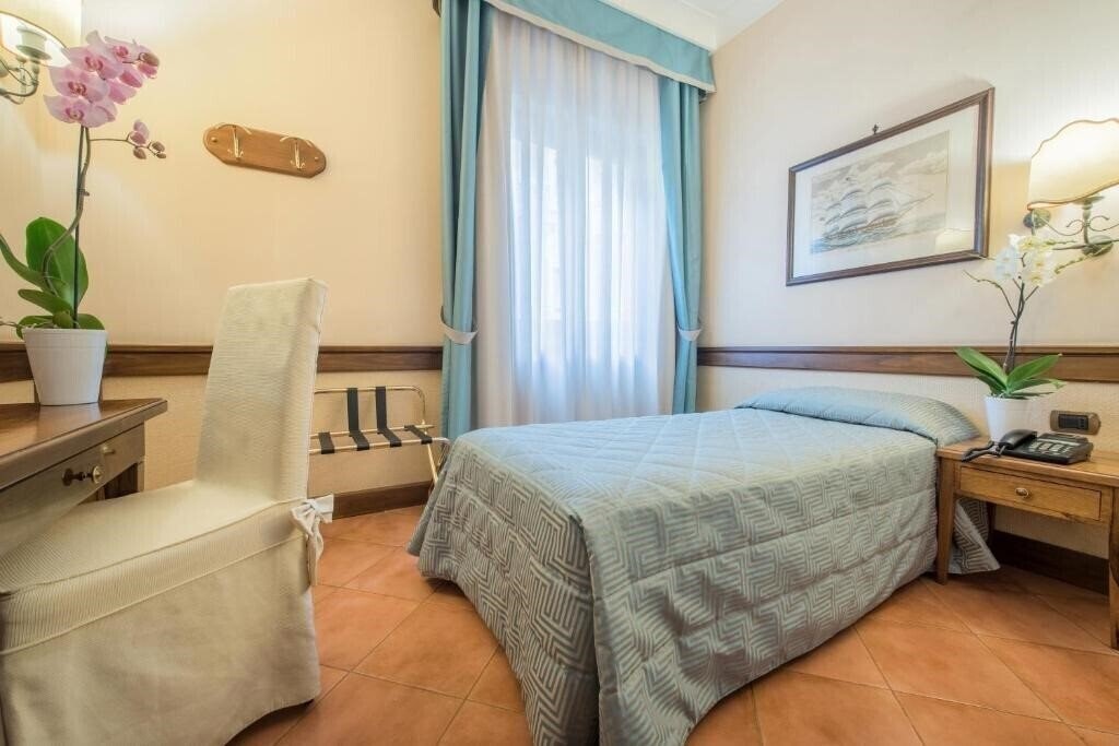 Michelangelo Sorrento 4* суреті